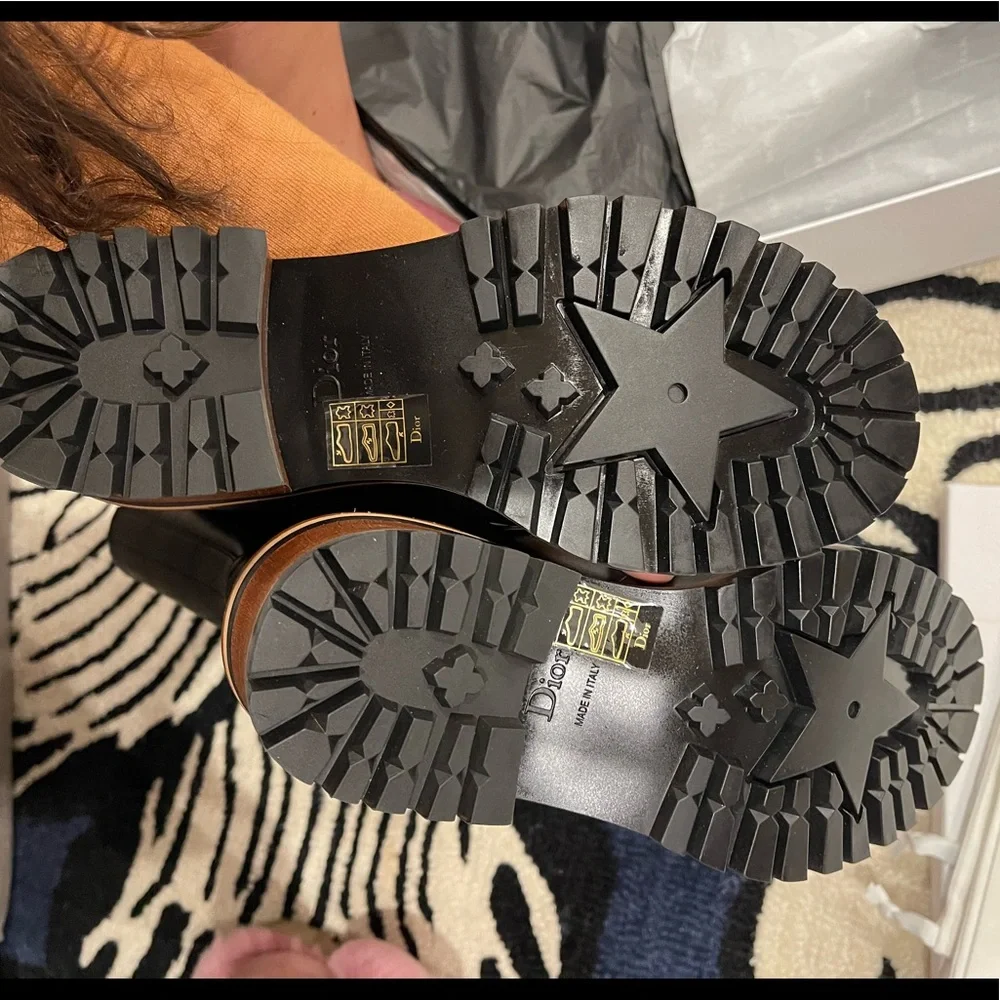 Sold! Christian Dior black embossed calfskin quest boots sz 37.5 - Picture 7 of 7